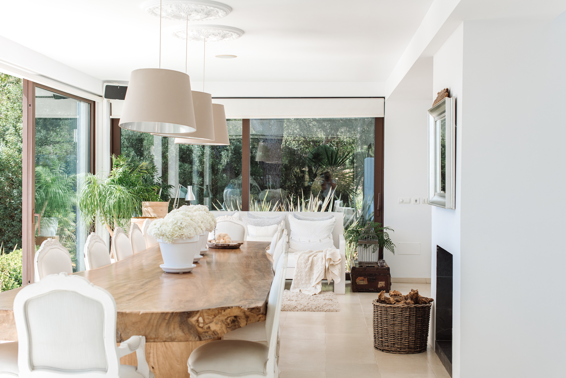 resa estates rental villa childfriendly north ibiza 2022 luxury can rio Dining room 5.jpg